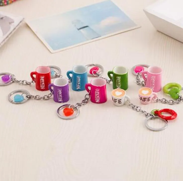 Gloednieuwe Creatieve Cute Cup Sleutelhanger Hars Koffiekopje Autosleutel Hanger Metalen Sleutelhanger KR118 Sleutelhangers Mix Bestel 20 stuks Veel