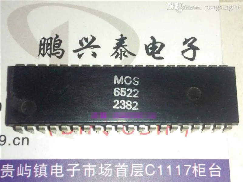 MOS6522 . Vintage chips , MOS 6522 . PDIP40 / Electronic Component . dual in-line 40 pins dip plastic package /IC