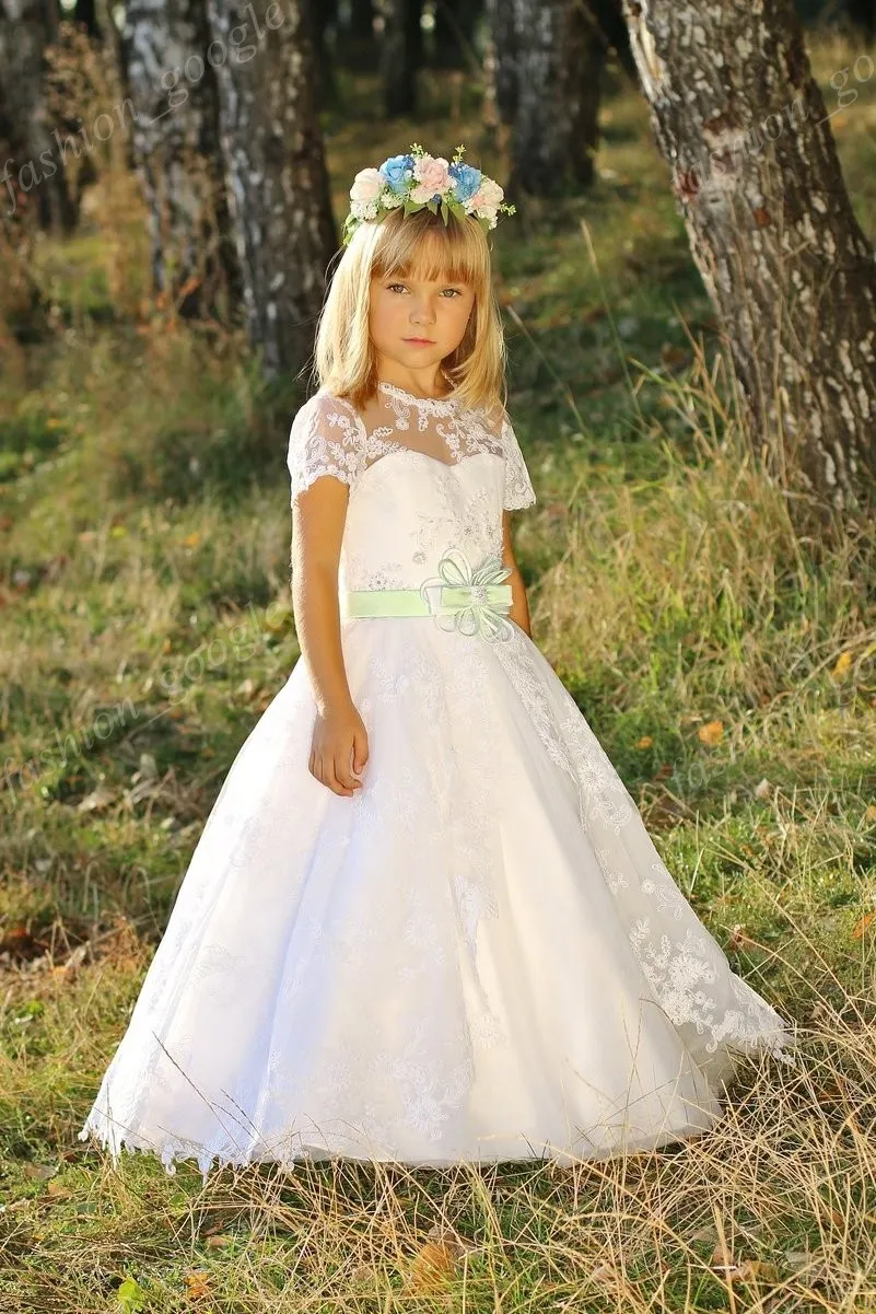 Pretty Lace 1st Communion Dresses for Little Girls 2018 Modern Sleeves & Mint Sash Elegant Mother Daughter Wedding Dress for Flower Girls