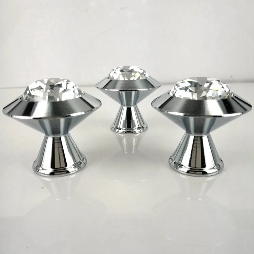 Les boutons d'armoire de tiroir en cristal de verre de mode moderne tirent des boucles armoire de cuisine argent / chrome de commode de la commode de porte