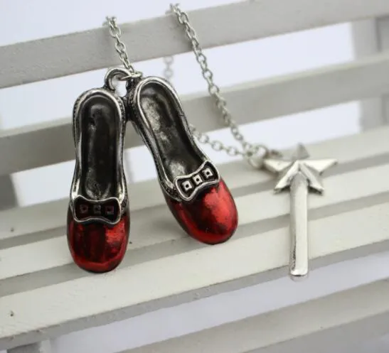 원더 랜드 목걸이 합금 빨간 신발에있는 앨리스 모험 스타 마술 지팡이 매력 펜던트 목걸이 여성 성명 쥬얼리 크리스마스 선물