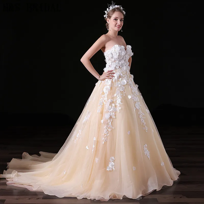 New Design Ball Gown Wedding Dress 2017 Bridal Gown Sweetheart Lace