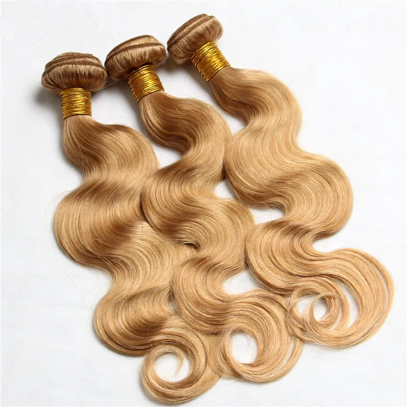 Tissage brésilien de cheveux de vague de corps blond miel avec fermeture à lacet 27 faisceaux de cheveux humains blond fraise avec trois fermetures supérieures en 3 parties