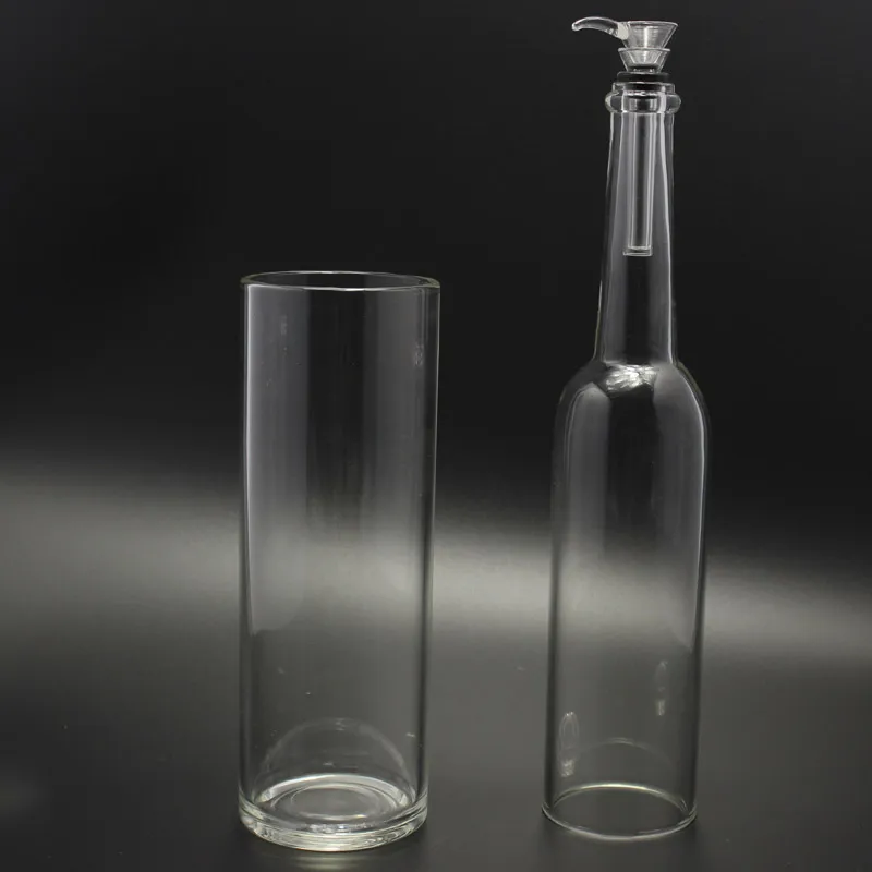 Glasbongs Gravitron Schwerkraft-Wasserpfeife wird mit Glasschieber geliefert. Glasbongs-Bubbler mit guter Auslaufsicherheit