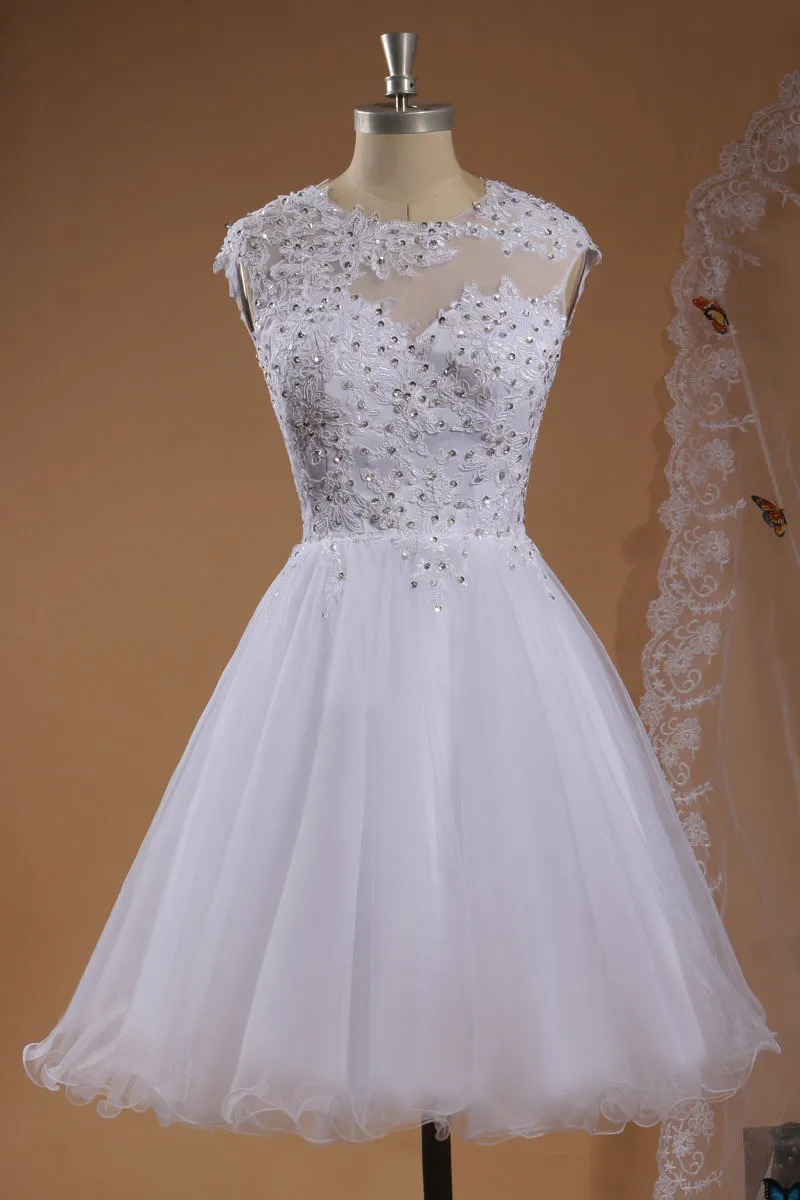 White short shop graduation dresses 2019
