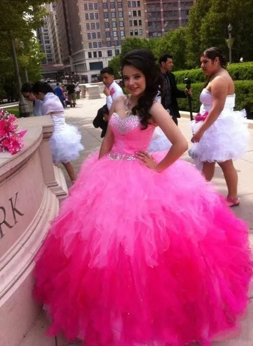 Ballkleid-Quinceanera-Kleider, Rosa, Rot, Fuchsia, Süßes 15-Jahre-Kleid, ärmellos, Herzausschnitt, Perlenstickerei, Kristalle, günstiger Preis, wunderbarer heißer Verkauf