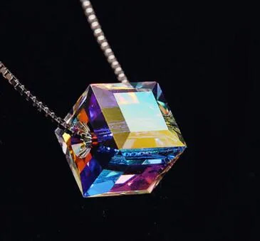 Silber Cube Kristall Halsketten Anhänger für Frauen Diamant Halskette Messing Material Bunte Strass Schmuck Zubehör Weihnachtsgeschenk