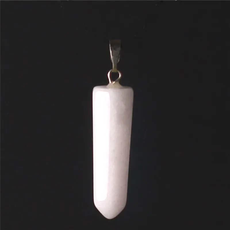 Geassorteerde 10 stenen bullet vorm edelsteen cadeau genezing puntige chakra hangers quartz crystal charm hanger randow kleur voor ketting maken