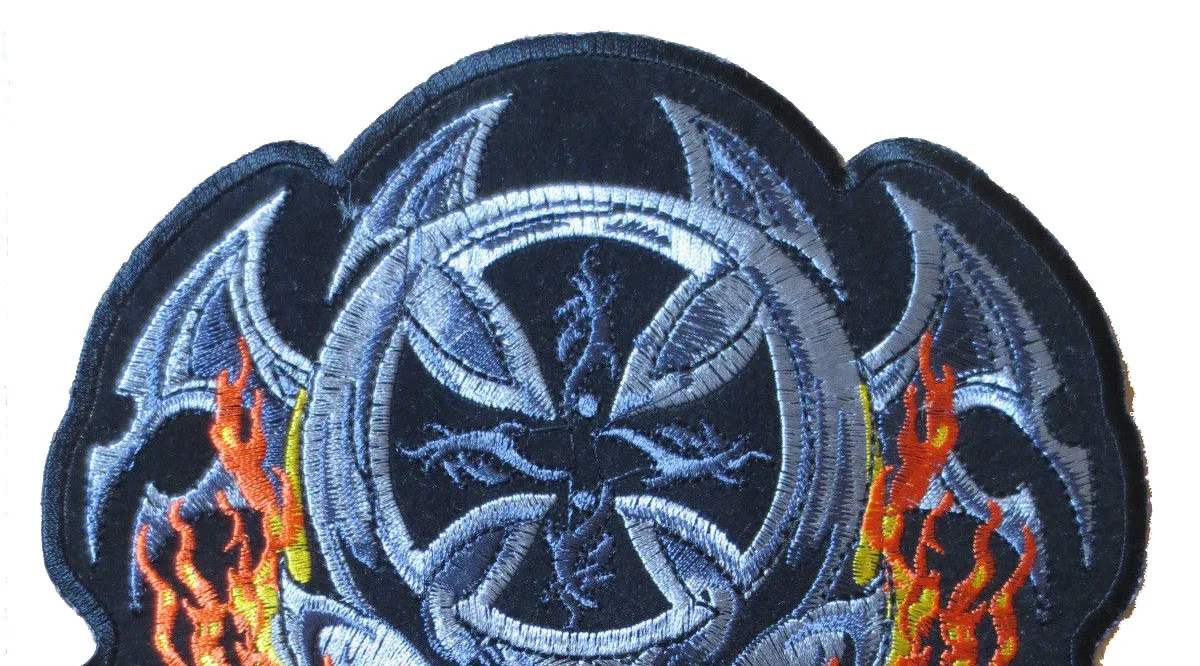 Detaljer om 7'' Large PATCH Biker Embroidery Patches flame skull crossed 19cm 17cm Green House Patch222P