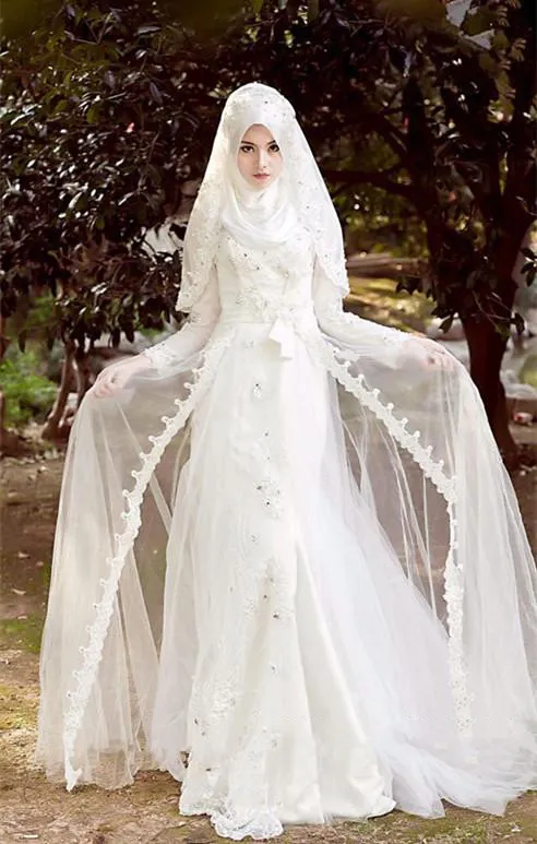 Arabic Islamic Muslim Wedding Dresses Long Sleeves High Neck Wedding Gowns Without Veil Back Zipper A-Line Beaded Custom Made Bridal Gowns