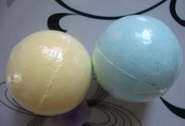 Boules de sels SPA 40g Couleur aléatoire ! Boule de bombe de bain moussant naturel, huile essentielle, cadeau de noël pétillant fait à la main pour elle B662