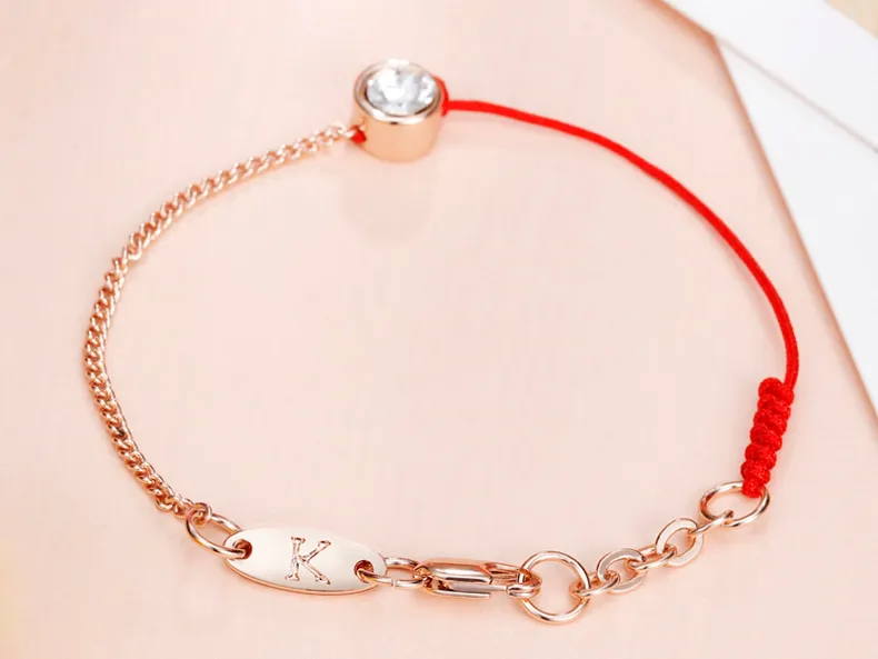 Dünnes rotes und schwarzes Kordelarmband mit Kristallen aus vergoldeter österreichischer Kette als Geschenk für Frauen