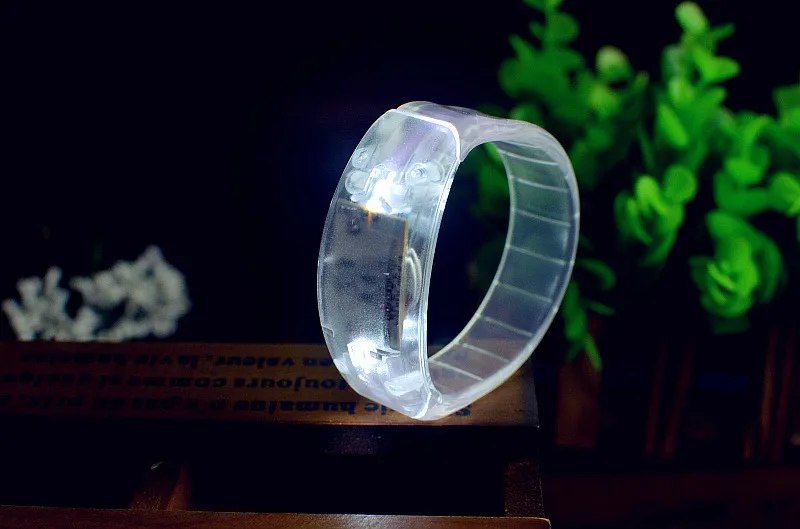 Sound Control Led Flashing Bracelet Light Up Bangle Wristband Music Activated Night light Club Activity Party Bar Disco Cheer toy