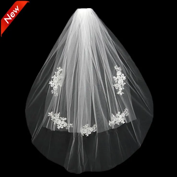 2022Court Mariage Mariée Voile Sur Mesure Dentelle Blanc Ivoire Deux Couches Tulle Peigne Vail Accessoires Chapeau Voile Voile De Mariée Appliqued