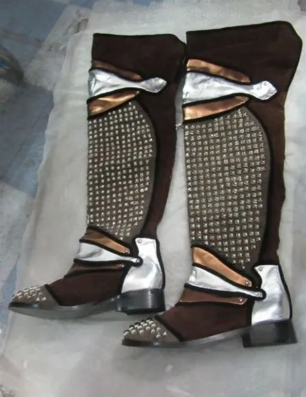 2017 sur le genou bottes hautes femmes talon plat pic stud cuissardes bottes style patchwork motos chaussons dames chaussures de fête