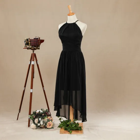Robes de demoiselle d'honneur halter haut-bas robe de bal noire robe pas cher en mousseline de soie avec Ruching Criss Cross robe de soirée