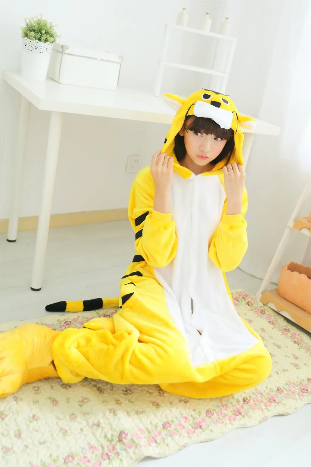 Niedliche Tier-Pyjamas, gelber Tiger, Cartoon, Cosplay, Kleidungsstück, Winter, Erwachsene, Zuhause, Schlafkleidung, Flanell mit Schwanz, Pyjama, Unisex