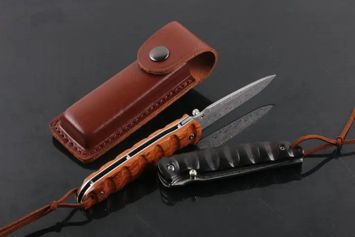 2 färger Swiss Damaskus Stål Folding Kniv Natualsyra Trähandtag EDC Pocket Knivar med lädermantel