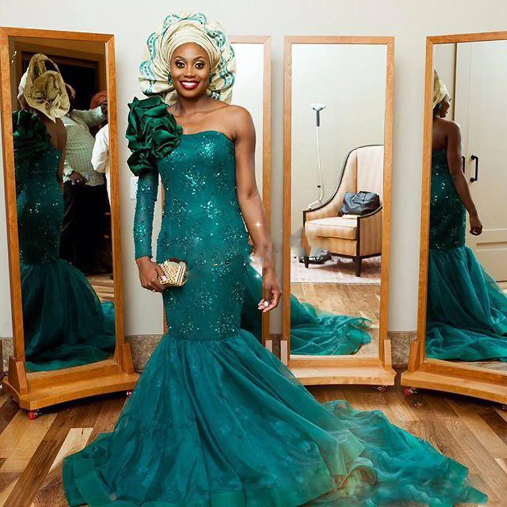 Saudiarabien Teal Aftonklänningar Sexig One Shoulder Långärmad Prom Klänningar Med Stor Flower On Axel Lace Appliques Afrikansk Party Dress