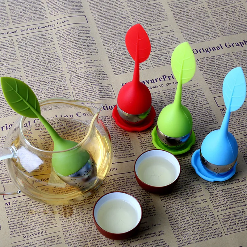 Tea Infuser Rostfritt stål Strålare Kreativ design Leaf Shape Filter Silikon Infuser med matkvalitet Gör tepåsfilter med brickor