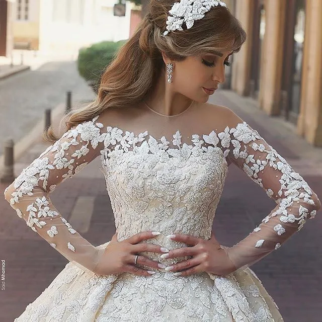 Dit Mhmad Robe de mariée glamour transparent à couches bijoux à manches longues en dentelle 2017 Nouvelle arrivée Amazing Sexy Bridal 4493025