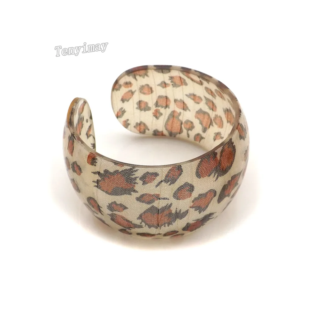 Acrylic Bangle Fashion Mixed Color Leopard Gedrukt geopende Wide Bangle voor promotie Groothandel / Gratis verzending