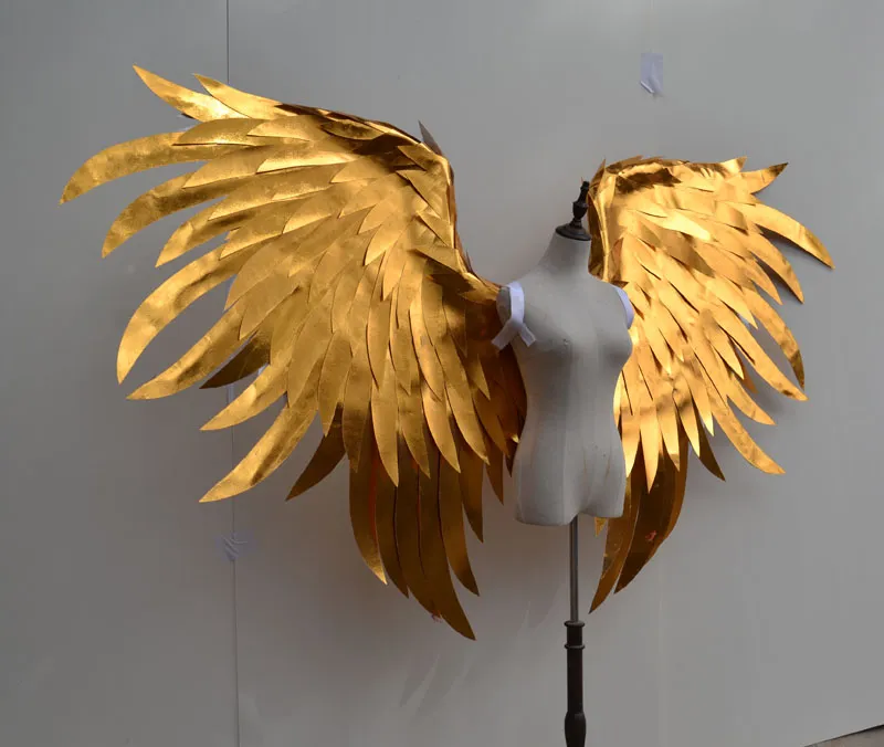 Big Size Gold Angel Wings Vackra PO Shooting Props High Quality Display Supply 4 kg Passar inte för lång tid Wear EMS 3293877