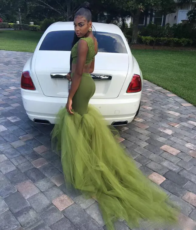 Green Green Dwa kawałki Prom Dresses 2k17 South Afryki Wysokiej Neck Bez Rękawów Syrenki Suknie Wieczorowe Tulle Sweep Pociąg Weetidos Party Dress