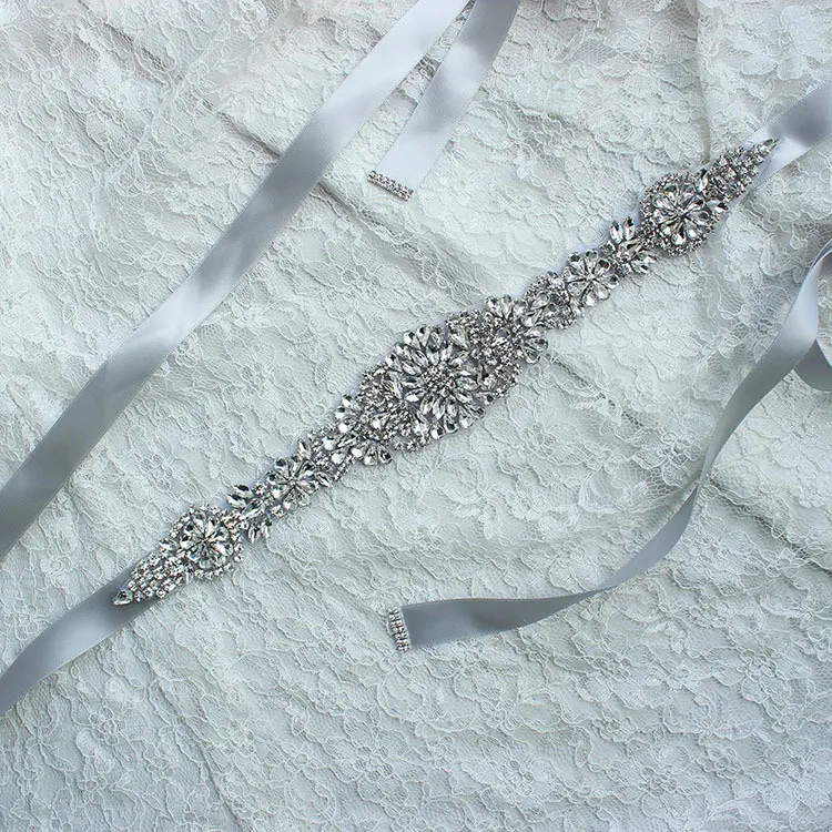 Hochzeitsschärpen für Braut Braut Kleider Gürtel Strass Kristall Ribbon von Prom Handgefertigt Weiß Rot Schwarz Blush Silber Real Image