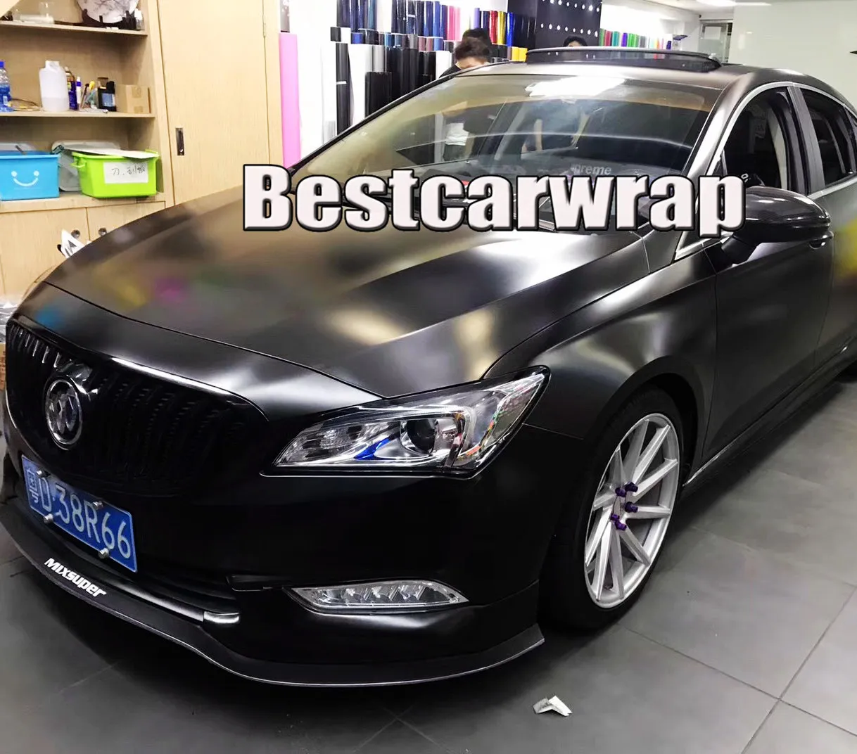 Chrome Matte Matte Balck Vinyl Wrap Car Wap مع فقاعة الهواء خالية من رقائق الشاحنة الفاخرة الحجم 1.52x20m/Roll 4.98x66ft