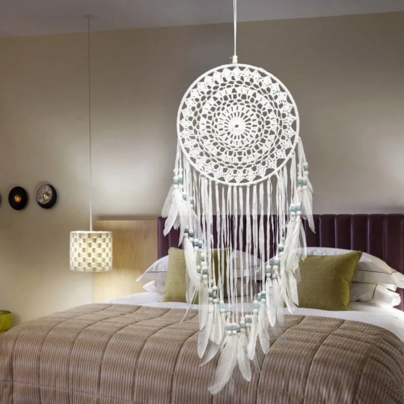 Circulaire de receveur de rêve en dentelle fait à la main avec des plumes décoration suspendue Ornement Craft Croched White Dreamcatcher Wind Chimes7220278