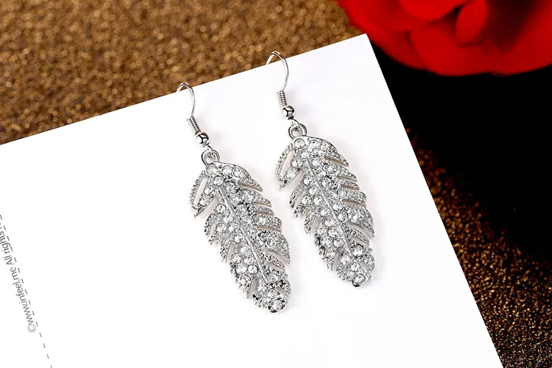 Het Bohemian Style Crystal Leaf Stud Errings for Women Party Queen Gold Sliver Jewelry Wholes Gift