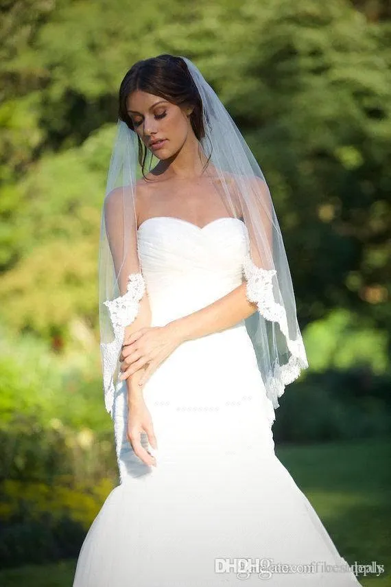 2019 pour atteindre le voile dentelle conception courte unique mariage mariée taille long peigne à cheveux sur mesure voile de mariage R285I