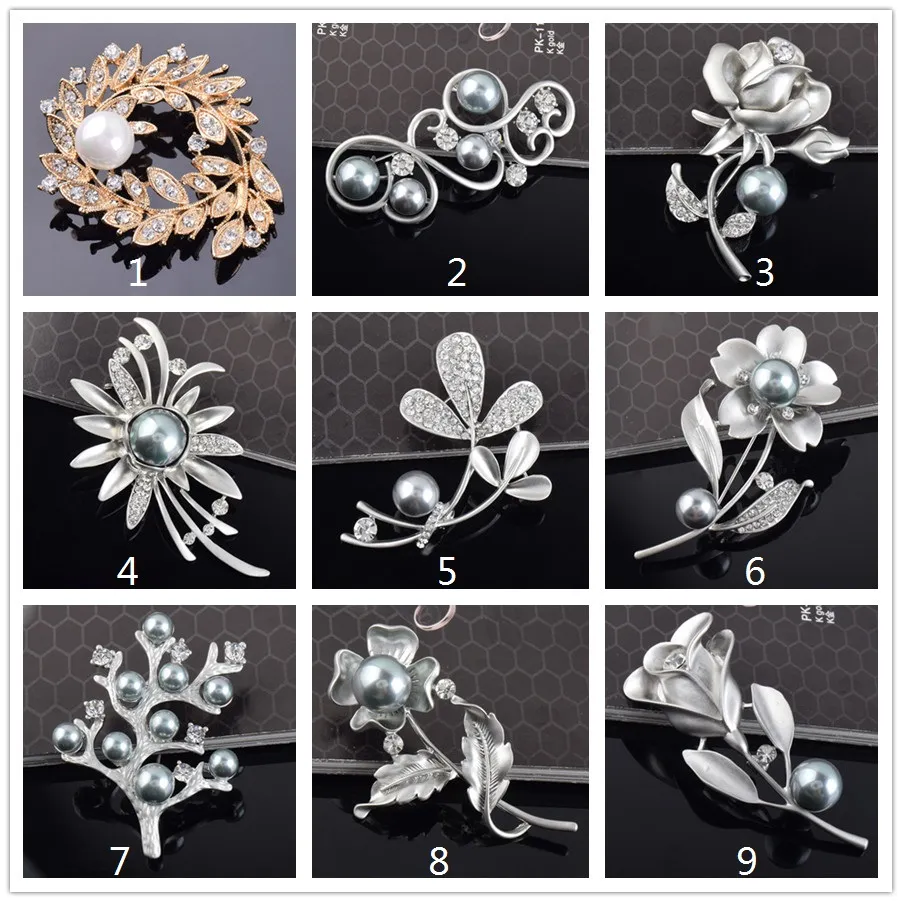 Vintage Rhinestone Brosch Pin Artificial Pearl Flower Smycken Brosch Top Corsage för Bridal Bröllop Inbjudan Kostym Party Dress Pin Gift