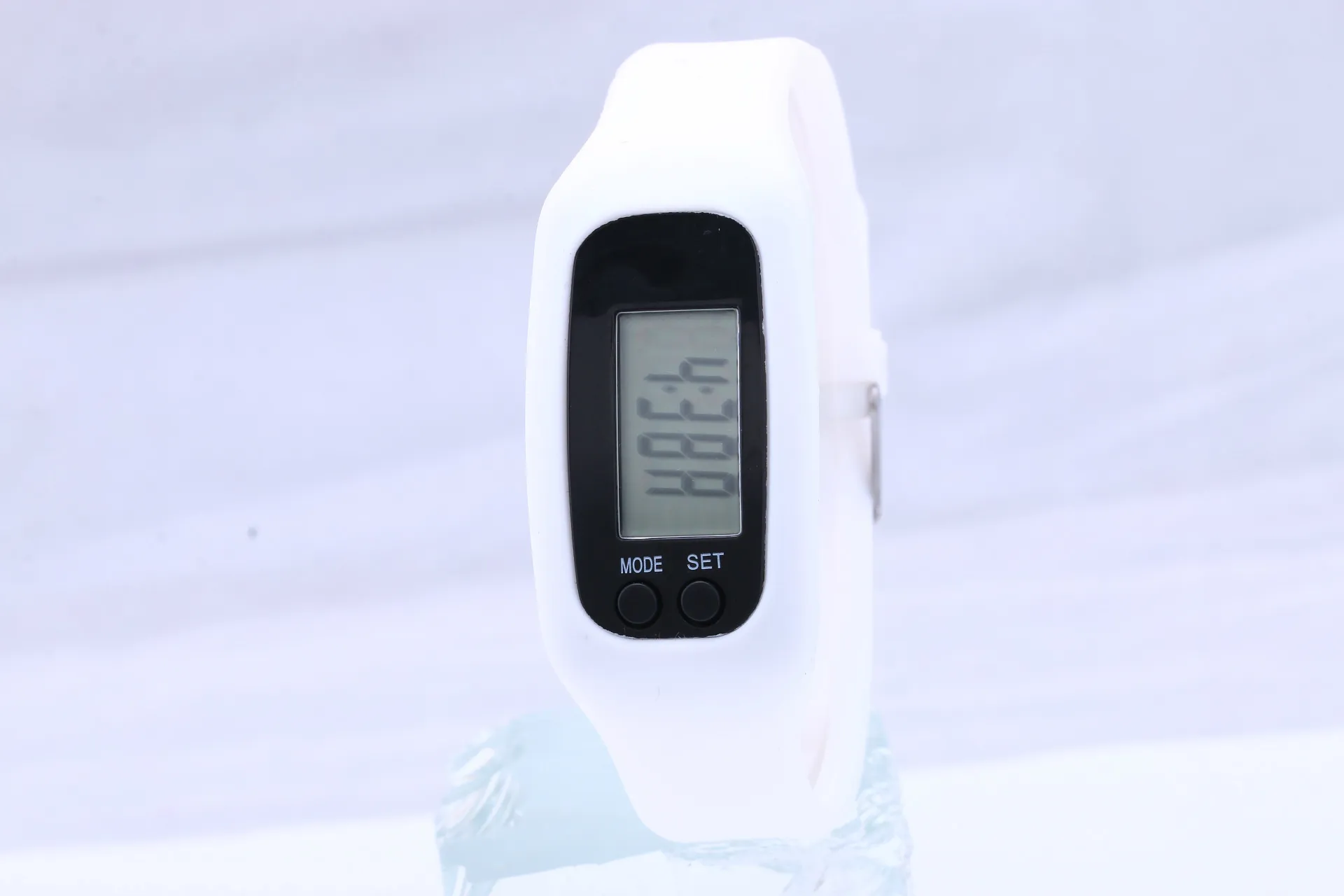 200 pçs / lote Mix 12 Cores moda Digital LCD Run Etapa Pedômetro Curta Distância Calorie Counter Watch Pulseira LED Pedômetro Relógios LT022