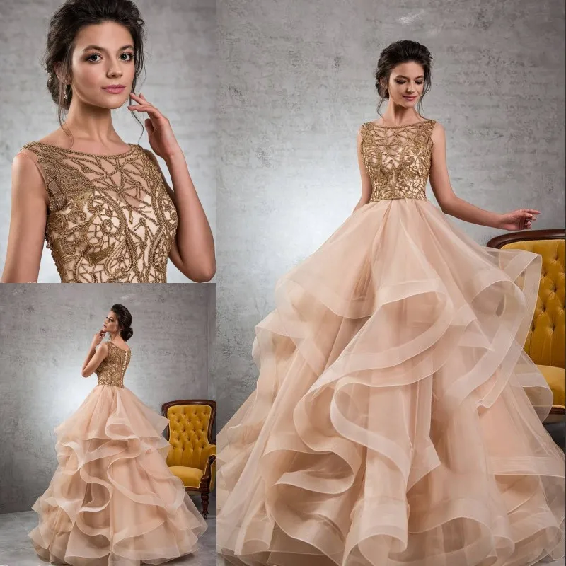 샴페인 구슬 공 가운 Quinceanera Dresses Sheer Bateau Neckline Tiered Prom 가운 러블링 바닥 길이 얇은 명주 그물 달콤한 16 드레스