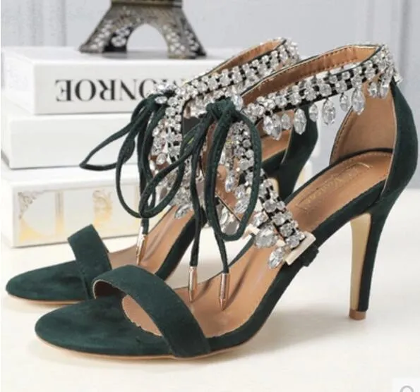 2017 Mode Kvinnor Crystal Sandals Diamond High Heels Open Toe Celebrity Skor Tunn häl damer Rhinestone Bröllop Sko Gladiator Sandaler
