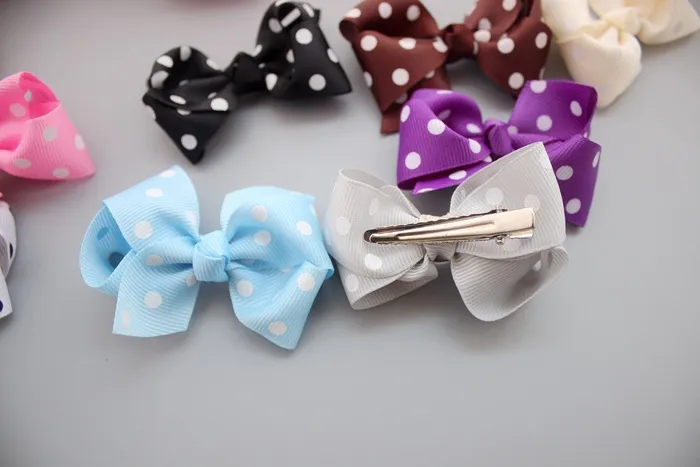 50 stuks 3 2 Polka Dot Grosgrain Lint Haarelastiekjes MET Haarspeldjes Baby Girls039 Haaraccessoires Boutique HairBows235G1817681