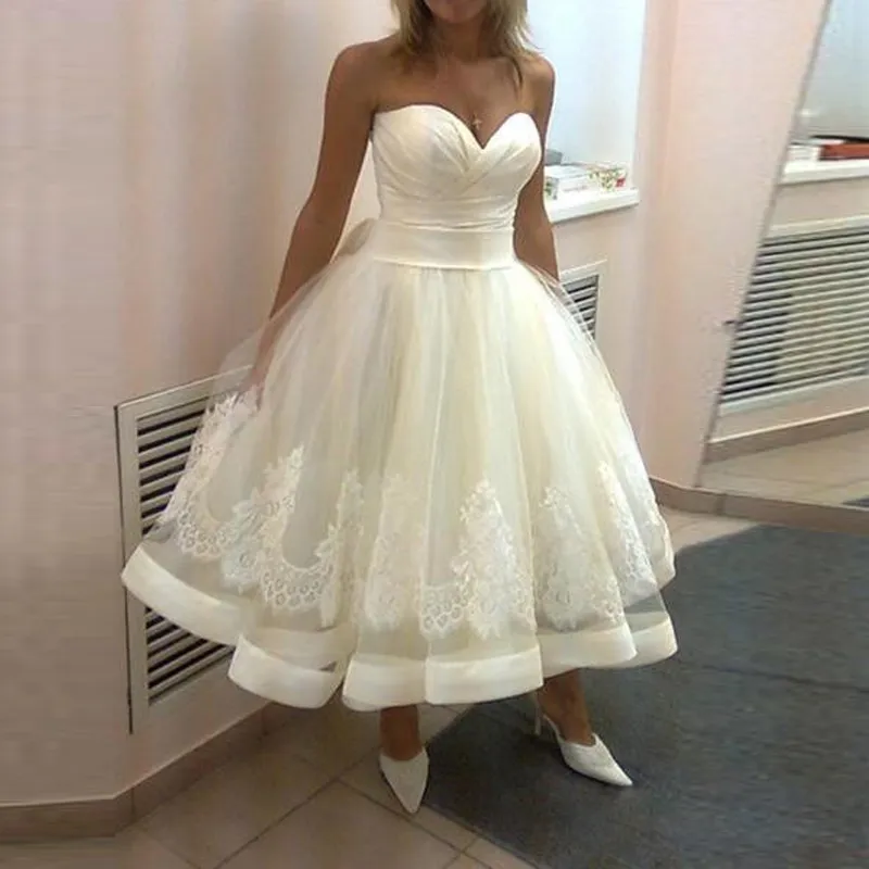 Kurzes Ballkleid-Hochzeitskleid in Elfenbein mit herzförmiger Applikation, Tüll und knöchellangem Brautkleid, günstige Robe de Mariage