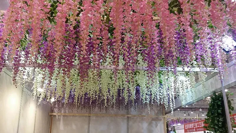 110cmウィステリアの結婚式の装飾6色の人工装飾的な花の花輪パーティーのための結婚式の家のための無料のDHL配送