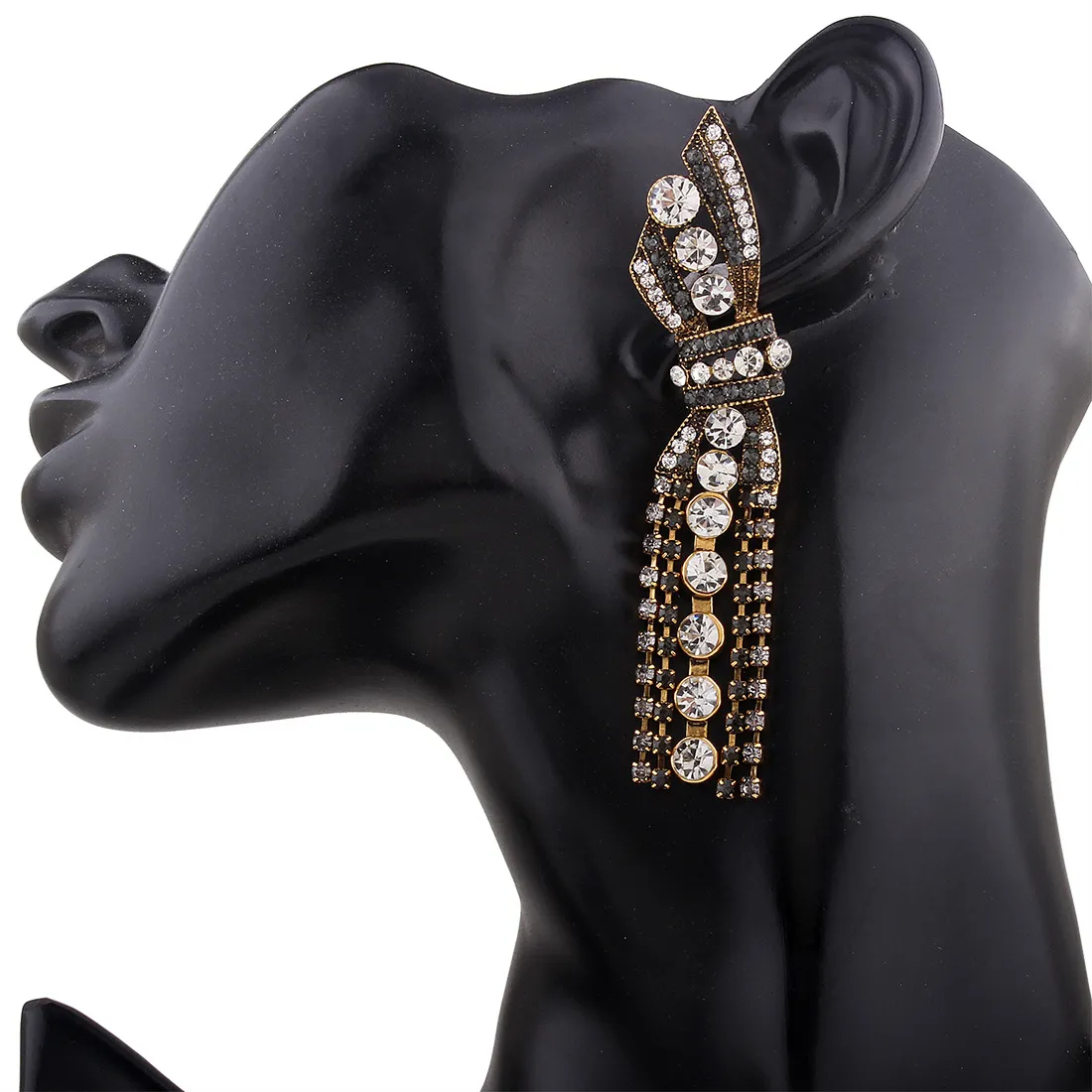 New Brand Claw Crystal statement Stud earrings for women Fashion rock jewelry Rhinestone Tassel earrings pendant Vintage Brincos Bijoux