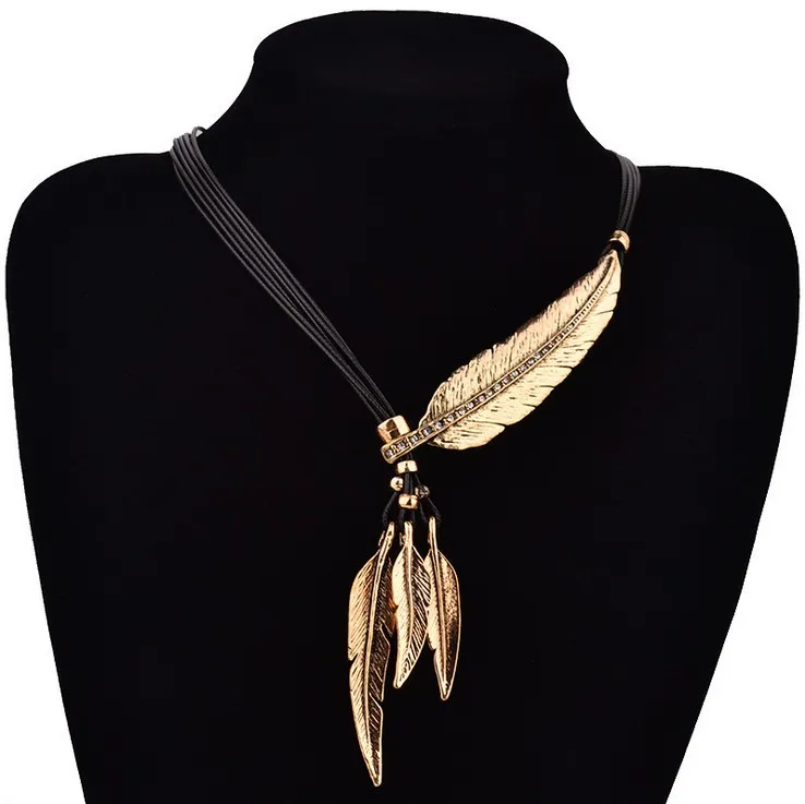 Nouveautés Mode Corde Chaîne Plume Motif Pendentif Colliers Style Bohème Noir déclaration collier Bijoux Pour femmes Chaînes de Chandail