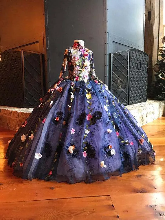 Kleurrijke handgemaakte bloem appliques meisjes Pageant jurken 2017 hoge hals lange mouwen marine blauwe baljurk bloem meisje jurken voor bruiloft
