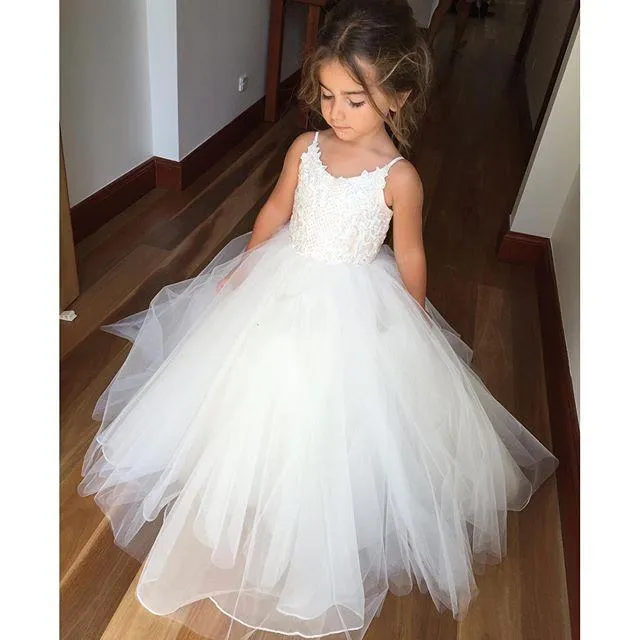 White Flower Girls Dresses Tulle Lace Top Spaghetti Formal Kids Wear For Party Toddler Gowns Size 2 4 6 8 10 11 12 13 14 15 16