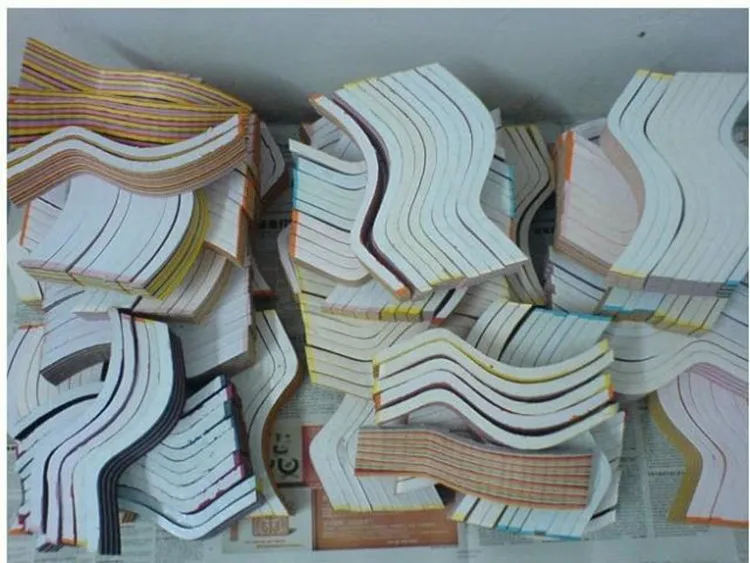 Sommar mode vas papper cap s form och med toppvågformen olika färger valfri blandad färg