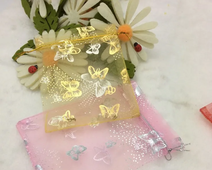 Presentkassar Bröllop Favoriter 100 st Pack Butterfly Organza Smycken Presentväskor med dragsko för bröllopsfavörer, pärlor, smycken