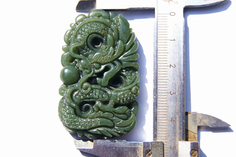 Livraison gratuite - beau jade vert à l'huile de hetian naturel, jeu de dragon de jade sculpté à la main. pendentif collier amulette,