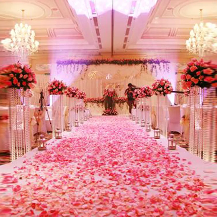 1000pcsファッションロマンチックな結婚式の飾り用のファッションシルクローズペタルズ紙吹雪の新しいカミカルカラフル