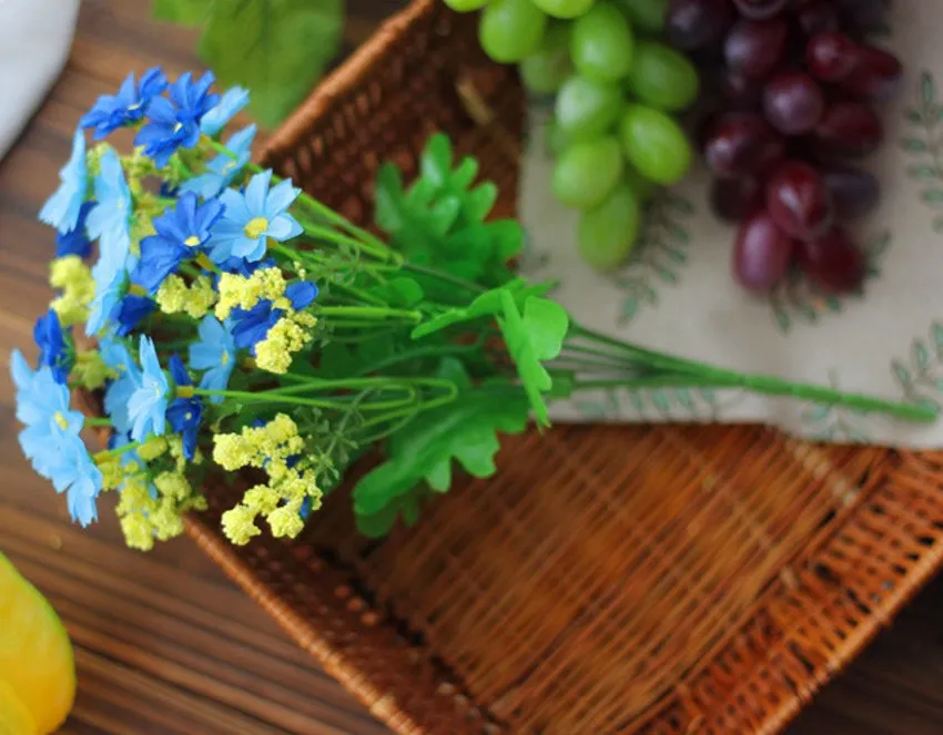 Wholesale Lanjuシミュレーション花嫁の花嫁の花嫁の花嫁の家の装飾のためのデイジーシルクの花を飾るための花の花束