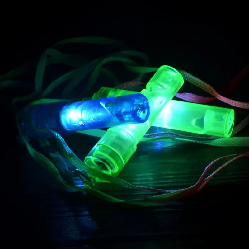 Fabricants vendant un nouveau sifflet de jouet pour enfants LED lumineux sifflet de nuit chaud carré lumineux